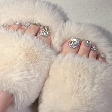 Cargar imagen en el visor de la galería, oktake Glimmering Gala - Luxury Press-On Toe Nail Pedicure Collection
