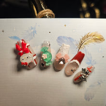 Cargar imagen en el visor de la galería, Luxurious Hello Kitty handmade nail set with crystal details
